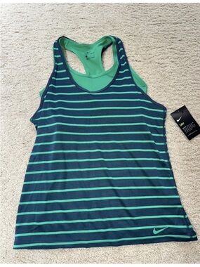 NWT AUTHENTIC NIKE 2-in-1 RUNNING FITNESS TANK TOP SIZE SMALL